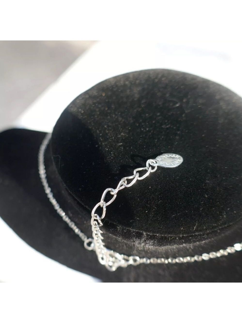 Ali Kahn New York Y-drop Necklace Opaque Clear Crystals Silvertone 18 inch - Picture 7 of 7